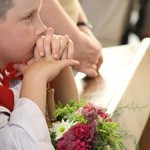 Błogosławieństwo dzieci i wianków oraz poświęcenie tablic w Rzuchowej