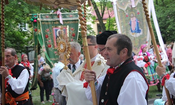 Procesja na zakończenie oktawy Bożego Ciała w Łowiczu