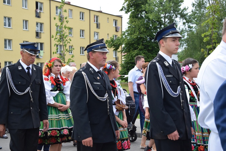 Powitanie ikony MB Częstochowskiej w parafii MB Nieustającej Pomocy w Łowiczu