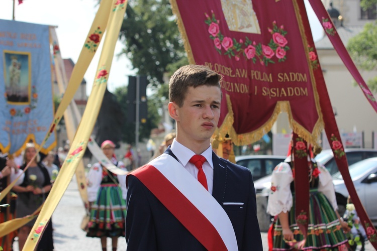 Powitanie ikony MB Częstochowskiej w katedrze łowickiej