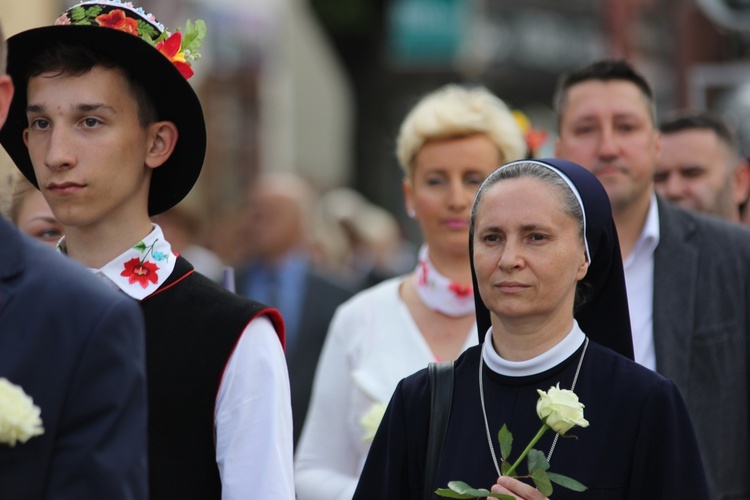 Powitanie ikony MB Częstochowskiej w katedrze łowickiej