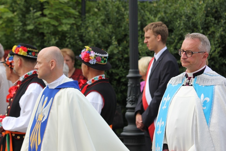 Powitanie ikony MB Częstochowskiej w katedrze łowickiej