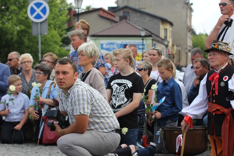 Powitanie ikony MB Częstochowskiej w katedrze łowickiej