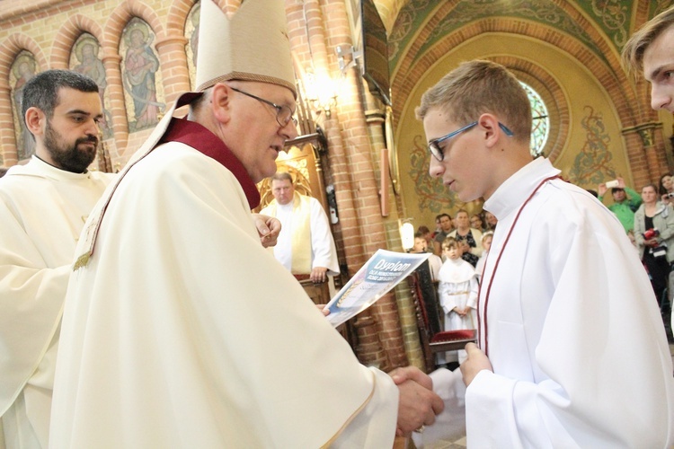 Służba liturgiczna ołtarza w Gietrzwałdzie