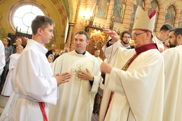 Służba liturgiczna ołtarza w Gietrzwałdzie