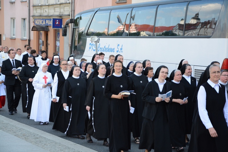 Matka Boża Opolska na ulicach miasta