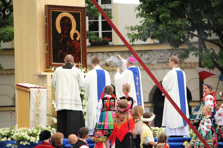 Pożegnanie ikony MB Częstochowskiej w diecezji łowickiej cz. I