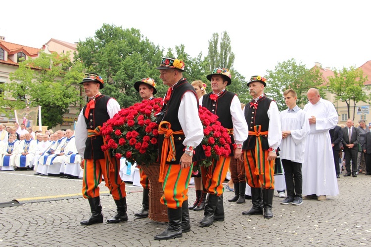 Pożegnanie ikony MB Częstochowskiej w diecezji łowickiej cz. I