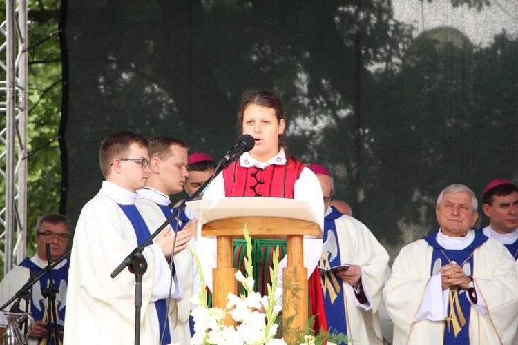 Pożegnanie ikony MB Częstochowskiej w diecezji łowickiej cz. I