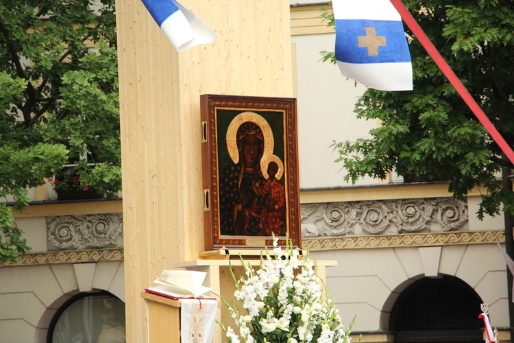 Pożegnanie ikony MB Częstochowskiej w diecezji łowickiej cz. I