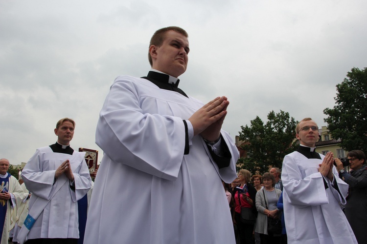 Pożegnanie ikony MB Częstochowskiej w diecezji łowickiej cz. I