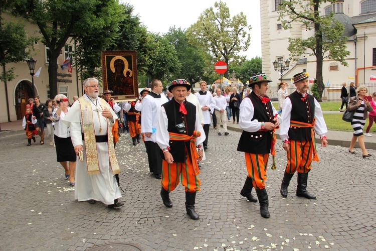 Pożegnanie ikony MB Częstochowskiej w diecezji łowickiej cz. I