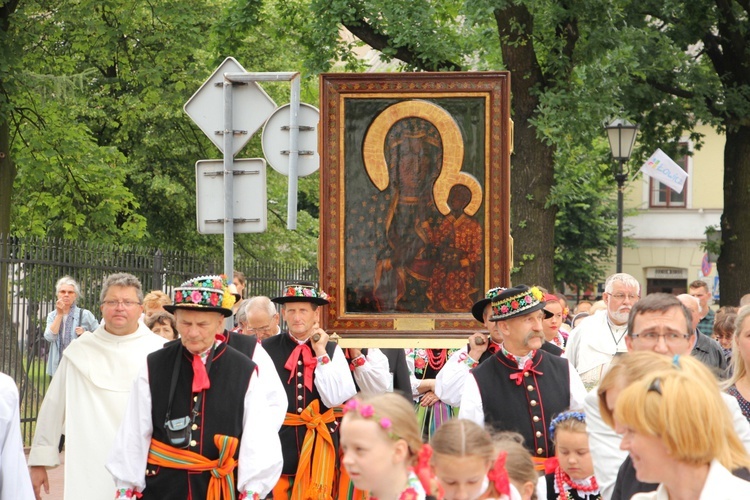 Pożegnanie ikony MB Częstochowskiej w diecezji łowickiej cz. I