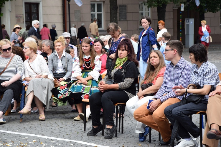 Pożegnanie ikony MB Częstochowskiej w diecezji łowickiej cz. II