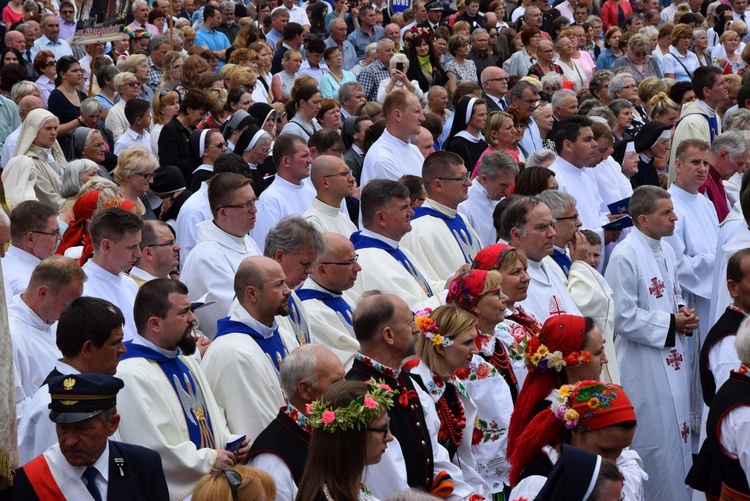 Pożegnanie ikony MB Częstochowskiej w diecezji łowickiej cz. II