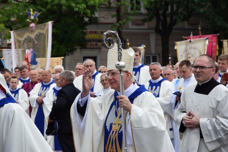 Pożegnanie ikony MB Częstochowskiej w diecezji łowickiej cz. II