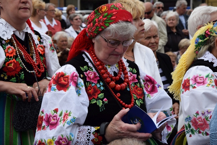 Pożegnanie ikony MB Częstochowskiej w diecezji łowickiej cz. II