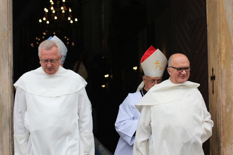 Pożegnanie ikony MB Częstochowskiej w diecezji łowickiej cz. III