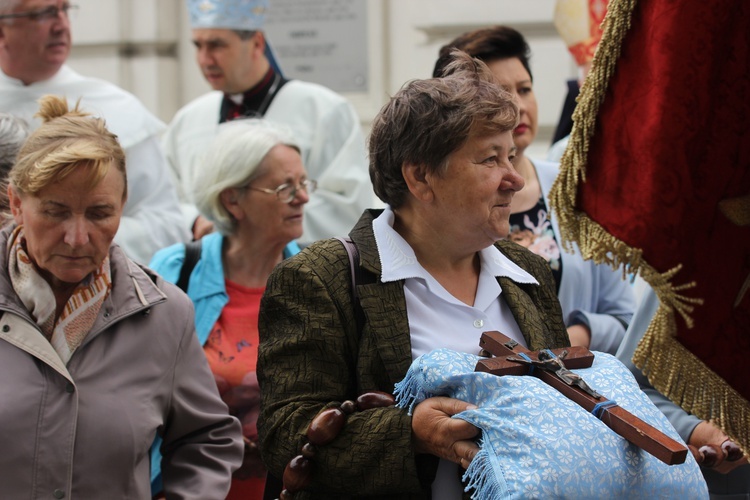 Pożegnanie ikony MB Częstochowskiej w diecezji łowickiej cz. III