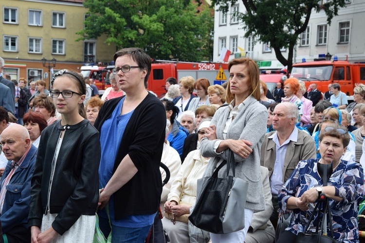 Pożegnanie ikony MB Częstochowskiej w diecezji łowickiej cz. II