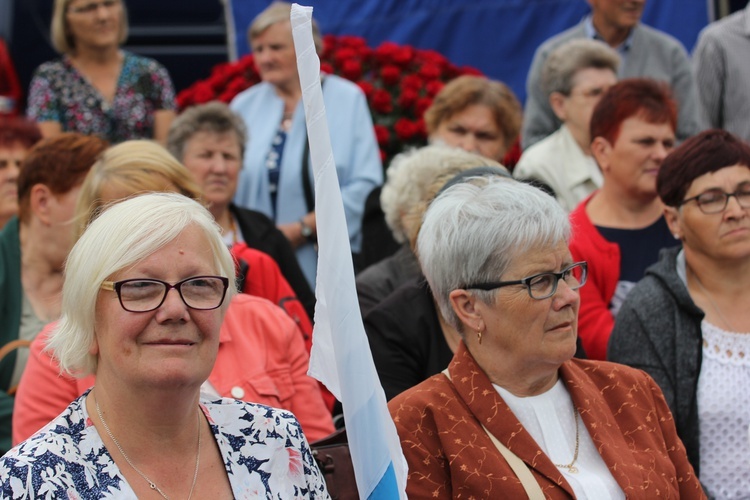 Pożegnanie ikony MB Częstochowskiej w diecezji łowickiej cz. III