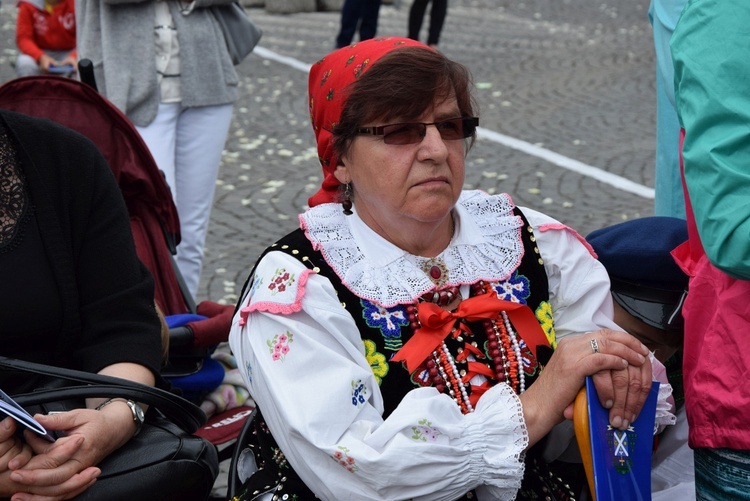 Pożegnanie ikony MB Częstochowskiej w diecezji łowickiej cz. II