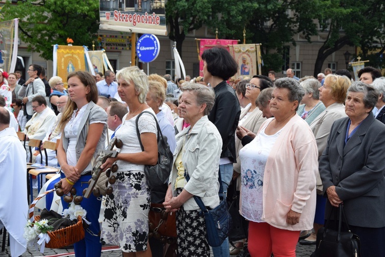 Pożegnanie ikony MB Częstochowskiej w diecezji łowickiej cz. II