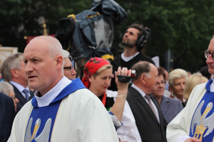 Pożegnanie ikony MB Częstochowskiej w diecezji łowickiej cz. III