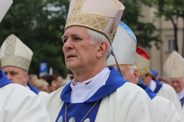 Pożegnanie ikony MB Częstochowskiej w diecezji łowickiej cz. III