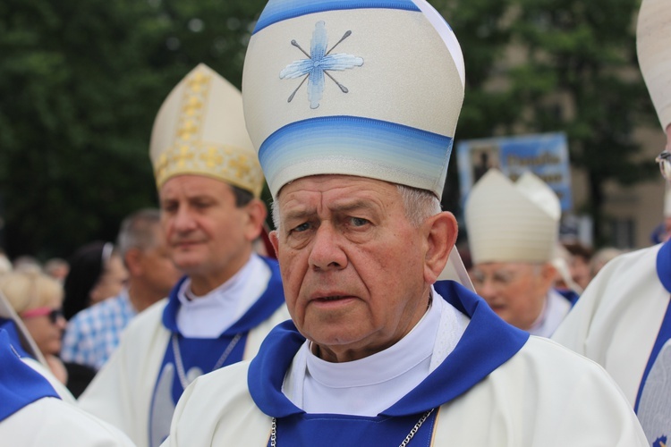 Pożegnanie ikony MB Częstochowskiej w diecezji łowickiej cz. III