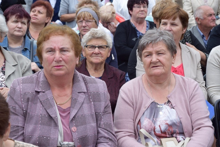 Pożegnanie ikony MB Częstochowskiej w diecezji łowickiej cz. II