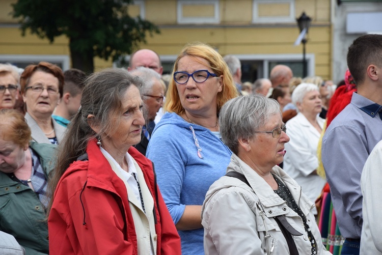 Pożegnanie ikony MB Częstochowskiej w diecezji łowickiej cz. II