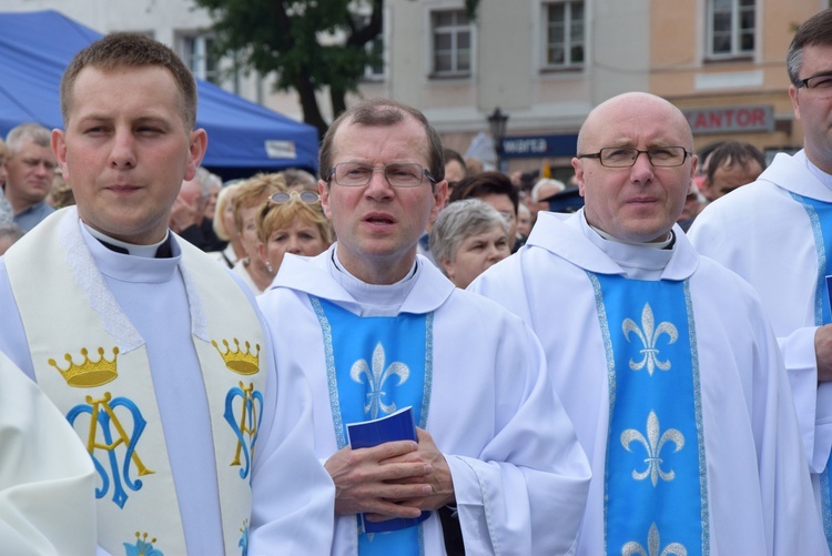 Pożegnanie ikony MB Częstochowskiej w diecezji łowickiej cz. II