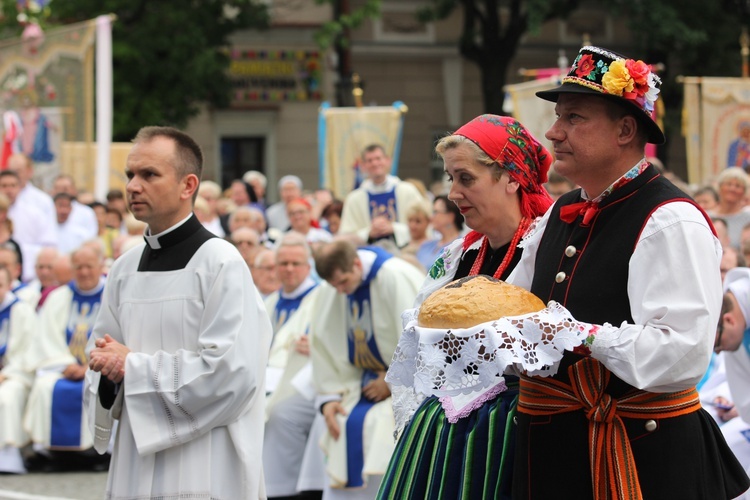 Pożegnanie ikony MB Częstochowskiej w diecezji łowickiej cz. III