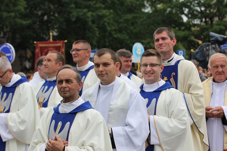 Pożegnanie ikony MB Częstochowskiej w diecezji łowickiej cz. III