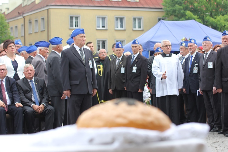 Pożegnanie ikony MB Częstochowskiej w diecezji łowickiej cz. III