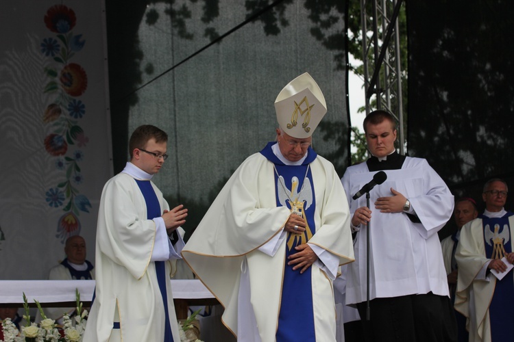 Pożegnanie ikony MB Częstochowskiej w diecezji łowickiej cz. III