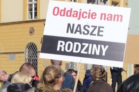 W marcowym proteście we Wrocławiu wzięło udział ok. 70 osób.