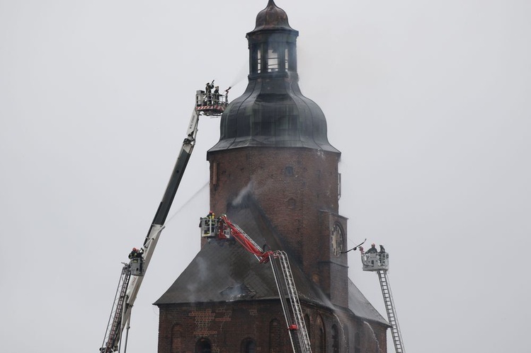 Akcja gaśnicza w katedrze