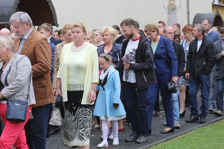 Kard. Stanisław Dziwisz w bazylice w Hałcnowie