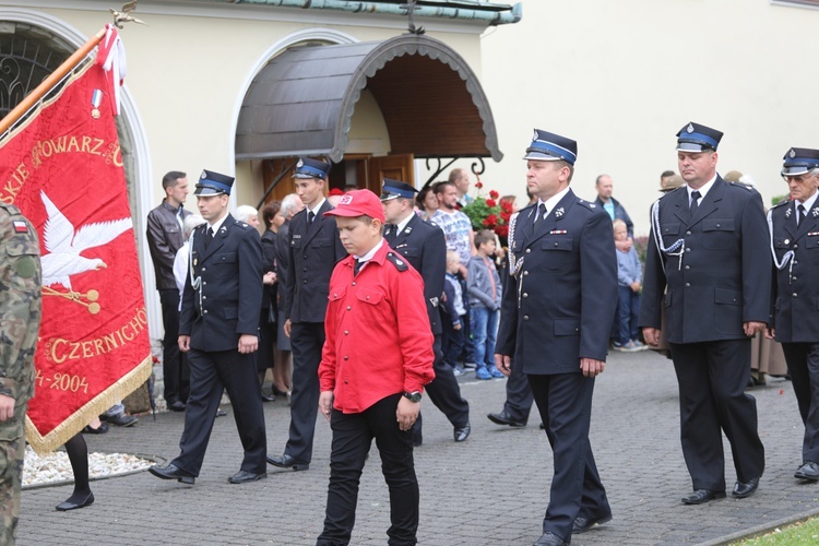 Kard. Stanisław Dziwisz w bazylice w Hałcnowie