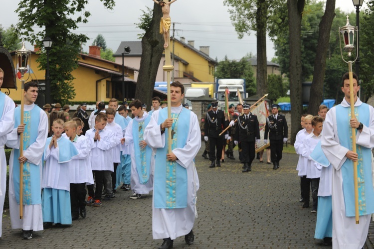 Kard. Stanisław Dziwisz w bazylice w Hałcnowie