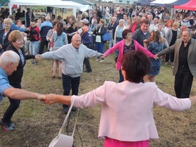 Po Mszy św. rozpoczęła się potańcówka