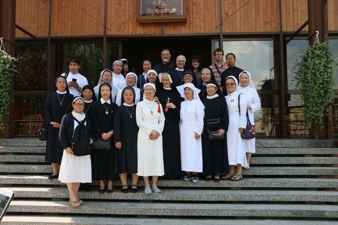 Chińskie zakonnice w Łagiewnikach