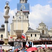 Pielgrzymki na Jasną Górę przed świętem Matki Bożej Szkaplerznej