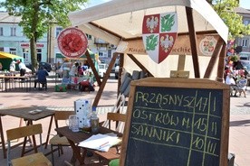 Turniej Miast na Szlaku Książąt Mazowieckich rozpoczął się na przasnyskim rynku, podczas tegorocznego Jarmarku Staropolskiego