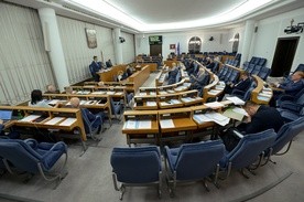 Senat zaakceptował zmiany w sądownictwie