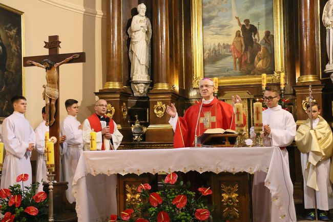 Krzyż Trybunalski w Nałęczowie