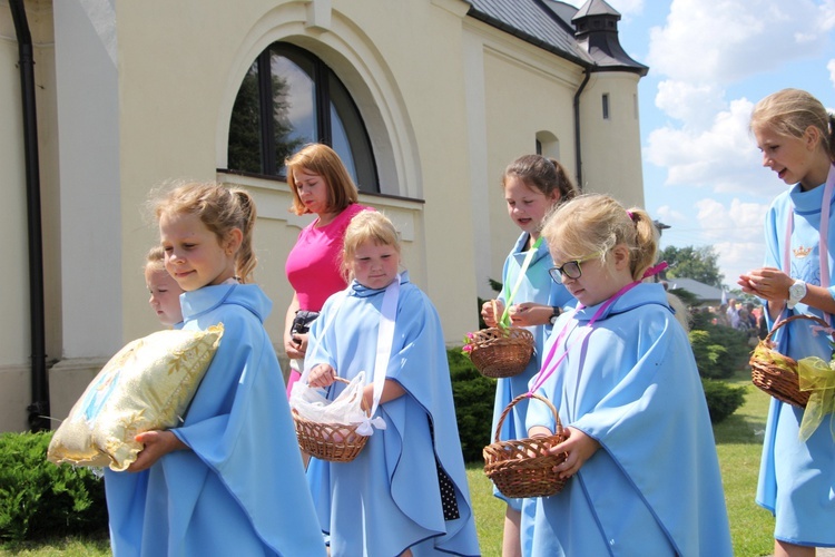 Odpust Matki Bożej Szkaplerznej w Bednarach