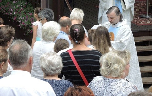 Odpust w Rychwałdzie z monstrancją fatimską